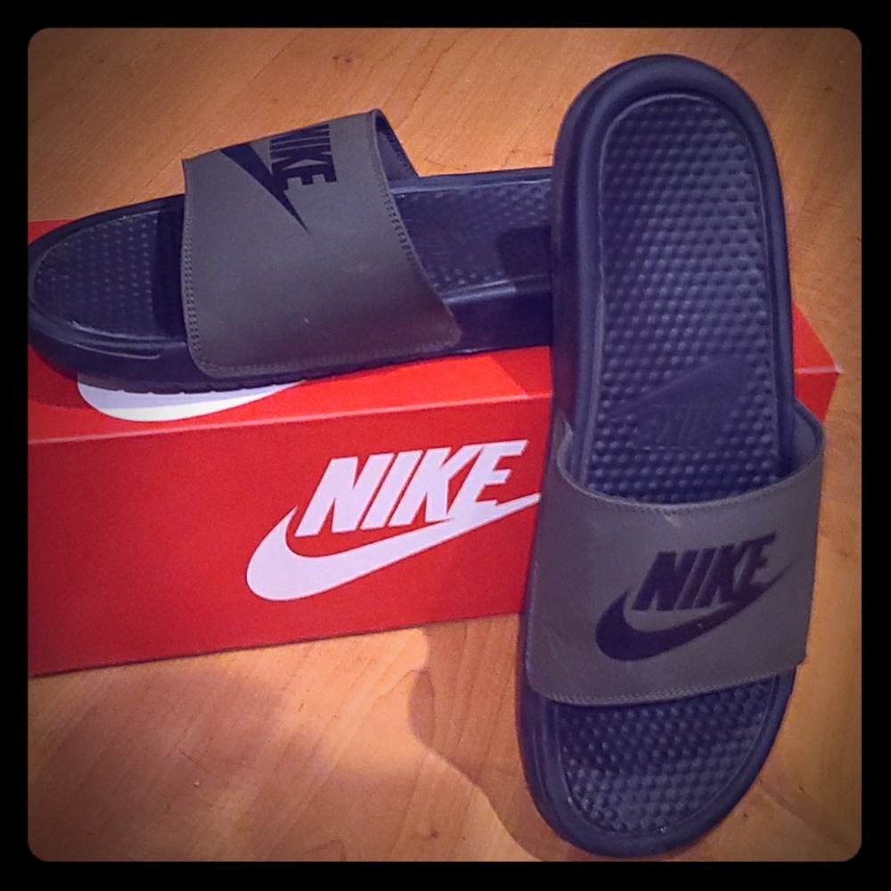 NIKE slides